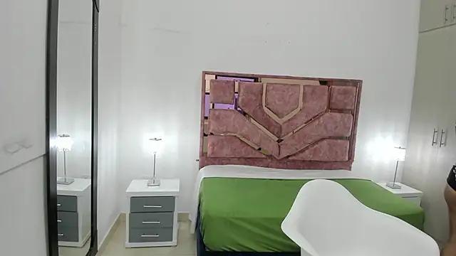 emilyy cooperr online show from March 1, 2025, 3:10 am