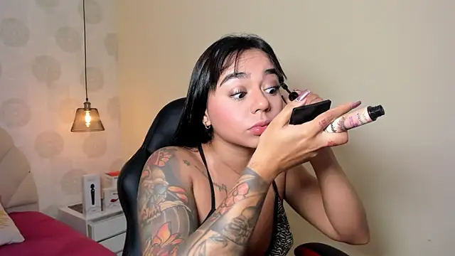 AGATHASMITH5 online show from March 30, 2026, 3:18 am