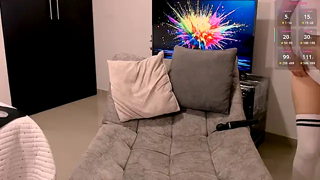 Sharlot-7 online show from November 13, 2025, 6:07 pm