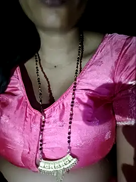 Snapshot of Sexyradha_ chatting on May 6, 2026, 7:30 pm Sexyradha online show from May 6, 2026, 7:30 pm