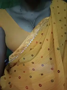 Snapshot of Sexyradha_ chatting on May 16, 2026, 5:45 pm Sexyradha online show from May 16, 2026, 5:45 pm