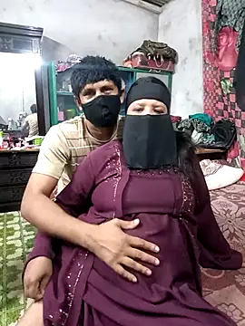 Pakhi Couple 69 online show from September 25, 2025, 2:10 pm