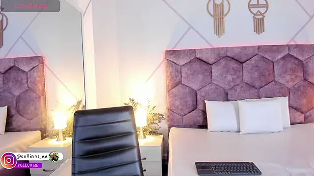 aurora collinss  online show from February 10, 2026, 1:15 pm