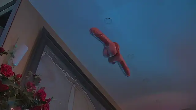 Amanda River online show from November 30, 2025, 8:18 am