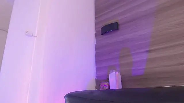 SashaNova online show from March 7, 2026, 8:00 am