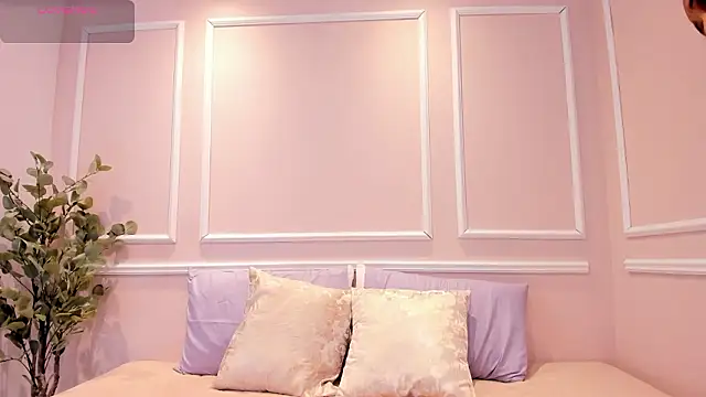 Lucy Canel online show from February 6, 2026, 7:39 pm