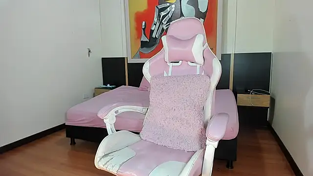 Snapshot of i_am_karoll chatting on November 18, 2025, 7:07 pm i am karoll online show from November 18, 2025, 7:07 pm