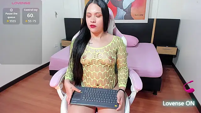 Snapshot of i_am_karoll chatting on November 29, 2025, 7:06 pm i am karoll online show from November 29, 2025, 7:06 pm