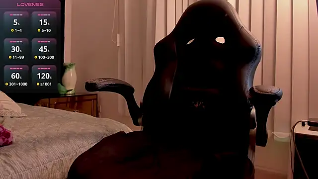 SaskiaGrendel online show from March 15, 2026, 12:05 am