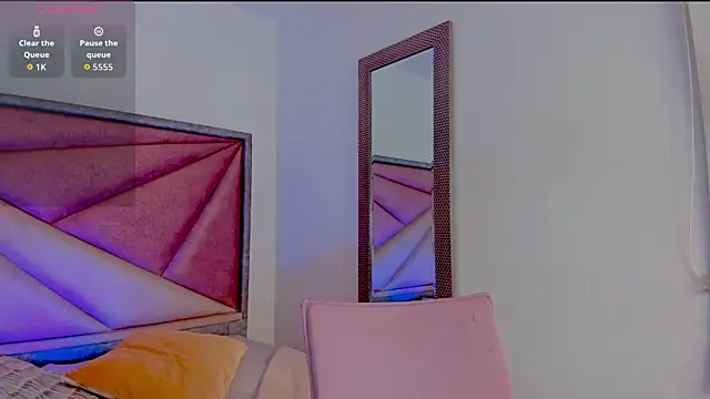 SaskiaGrendel online show from April 2, 2026, 12:08 am