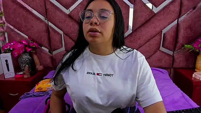  Violeta 18 online show from November 28, 2025, 3:20 am