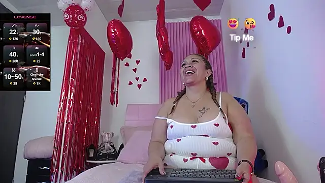 scarlettbooty online show from February 11, 2026, 2:49 am