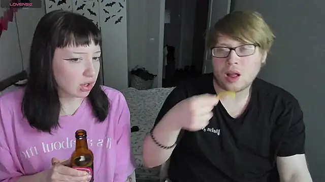 JayMollyy online show from April 25, 2026, 5:32 pm
