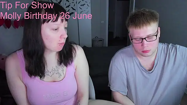 JayMollyy online show from May 28, 2026, 4:37 pm