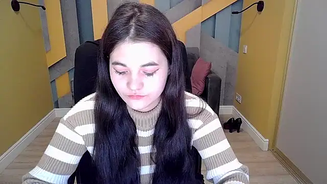 ElinaMils online show from March 6, 2025, 12:19 pm