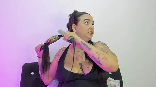 Snapshot of Celestte chatting on September 29, 2025, 1:00 am Celestte online show from September 29, 2025, 1:00 am