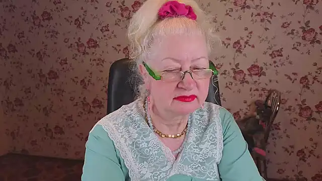 Snapshot of Maya_Mayflower chatting on March 13, 2026, 2:51 am Maya Mayflower online show from March 13, 2026, 2:51 am