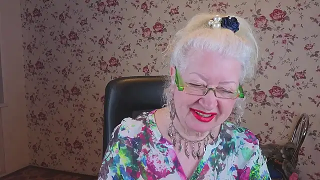 Snapshot of Maya_Mayflower chatting on March 15, 2026, 2:50 am Maya Mayflower online show from March 15, 2026, 2:50 am