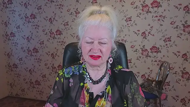 Snapshot of Maya_Mayflower chatting on March 21, 2026, 3:11 am Maya Mayflower online show from March 21, 2026, 3:11 am