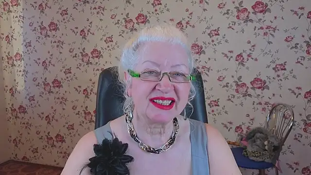Snapshot of Maya_Mayflower chatting on March 28, 2026, 3:17 am Maya Mayflower online show from March 28, 2026, 3:17 am
