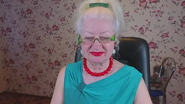 Snapshot of Maya_Mayflower chatting on March 29, 2026, 3:06 am Maya Mayflower online show from March 29, 2026, 3:06 am