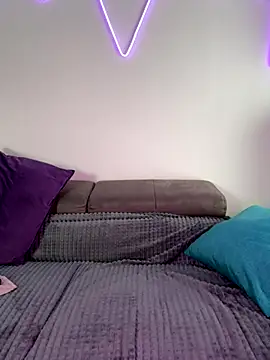 SpicyKylieFoxx online show from October 4, 2025, 12:14 pm