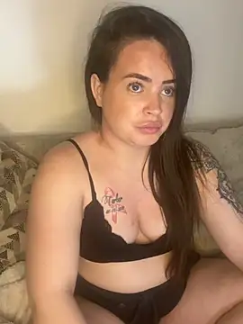 Sophie 23XX online show from April 12, 2026, 8:25 pm