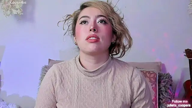 julieta cooper20 online show from March 17, 2026, 4:17 am