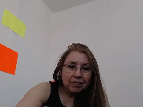 Snapshot of GiaLuvv11 chatting on March 16, 2026, 5:06 pm GiaLuvv11 online show from March 16, 2026, 5:06 pm