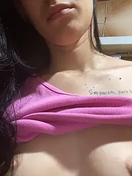 Snapshot of dianagomes2511 chatting on March 3, 2025, 11:03 pm dianagomes2511 online show from March 3, 2025, 11:03 pm