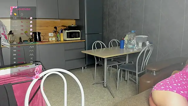 EvaTheHeart online show from October 18, 2025, 3:09 am