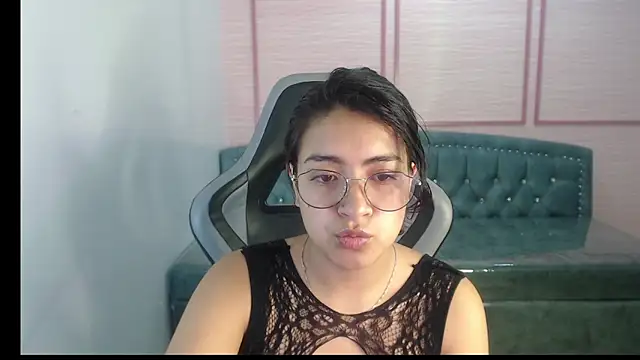alexa romero t online show from September 18, 2025, 1:02 pm