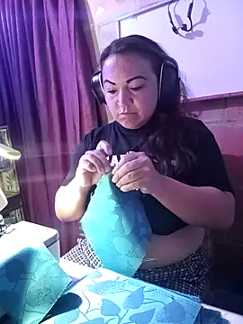 Snapshot of isis_milove chatting on February 26, 2026, 2:05 pm isis milove online show from February 26, 2026, 2:05 pm