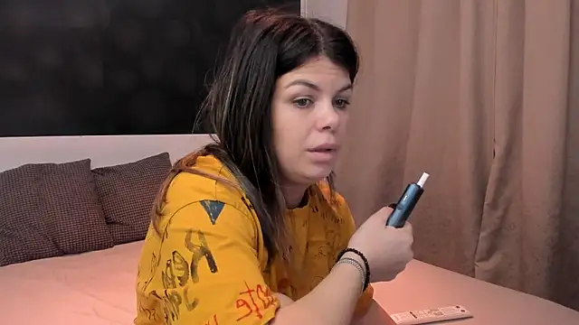 EllyMilf online show from March 16, 2025, 8:54 pm