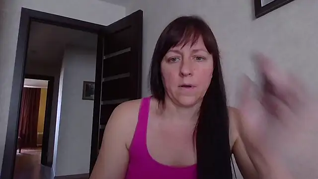 Snapshot of CarolinaReaperRed chatting on November 14, 2025, 10:36 am CarolinaReaperRed online show from November 14, 2025, 10:36 am