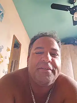 PsalmingPlat online show from April 18, 2026, 4:00 pm