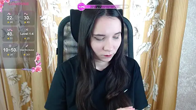 KateForLove online show from October 4, 2025, 11:30 am