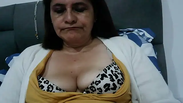 Snapshot of BiancaSteel chatting on January 13, 2026, 10:15 pm BiancaSteel online show from January 13, 2026, 10:15 pm