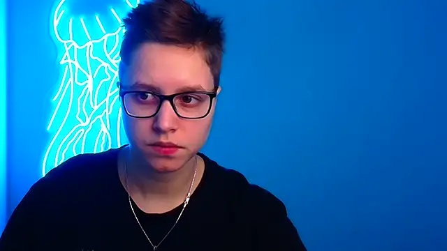 Bella Swannn online show from March 8, 2025, 10:02 pm