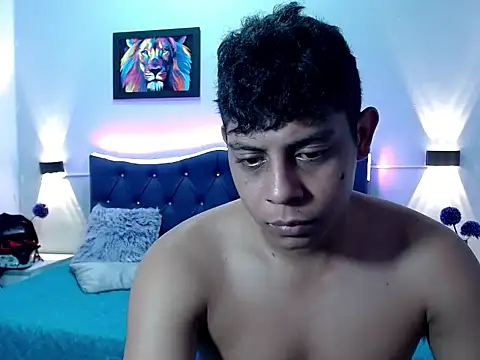 Alejandroo 22 online show from September 16, 2025, 2:18 pm