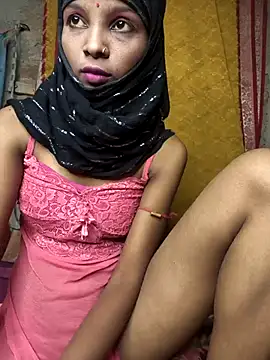 Snapshot of Cutesoma01 chatting on October 28, 2025, 4:31 pm Cutesoma01 online show from October 28, 2025, 4:31 pm