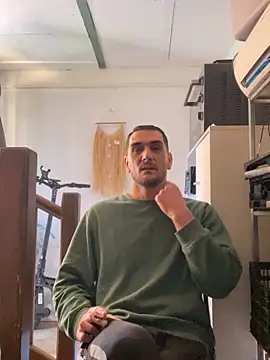 Snapshot of Anthopassif84 chatting on February 21, 2026, 12:39 pm Anthopassif84 online show from February 21, 2026, 12:39 pm