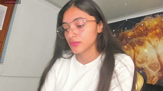 Snapshot of Valen_Person chatting on March 4, 2025, 11:51 am Valen Person online show from March 4, 2025, 11:51 am