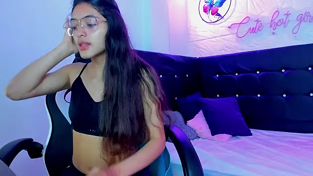 Snapshot of Valen_Person chatting on March 17, 2025, 12:25 pm Valen Person online show from March 17, 2025, 12:25 pm