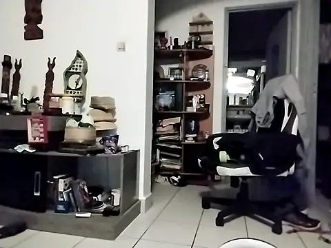 coolbrady17 online show from March 20, 2025, 1:24 am