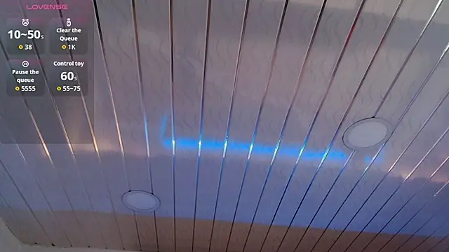 Cristal Velle online show from September 17, 2025, 12:40 pm