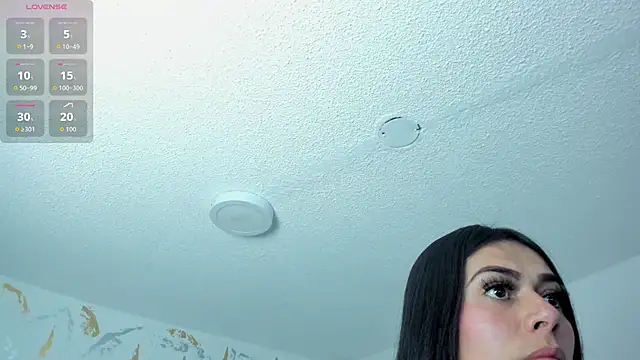 Snapshot of Cristal_Velle chatting on May 29, 2026, 12:47 pm Cristal Velle online show from May 29, 2026, 12:47 pm