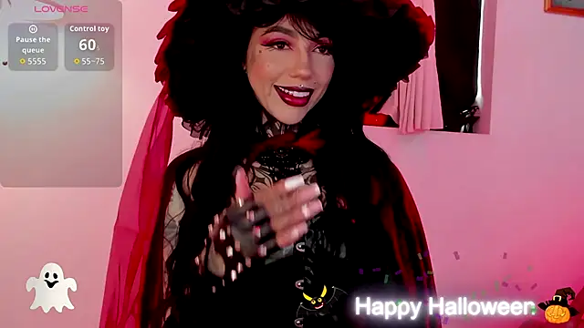 Snapshot of Dani_Valen chatting on October 31, 2025, 9:38 pm Dani Valen online show from October 31, 2025, 9:38 pm