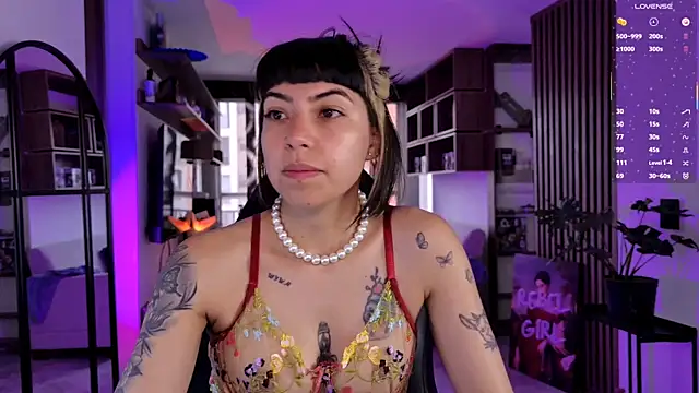 Saraa Desiree online show from March 27, 2026, 3:01 pm