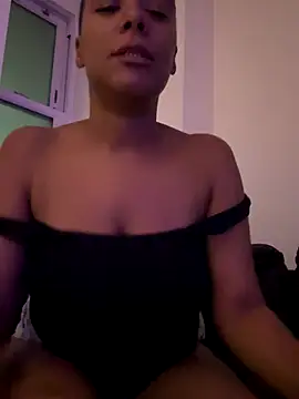 Melia Rayne online show from October 17, 2025, 7:16 pm